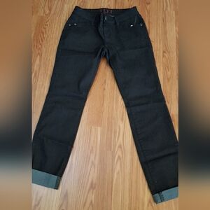 ELLE 001 Black Tie Spring Awakening Jeans
